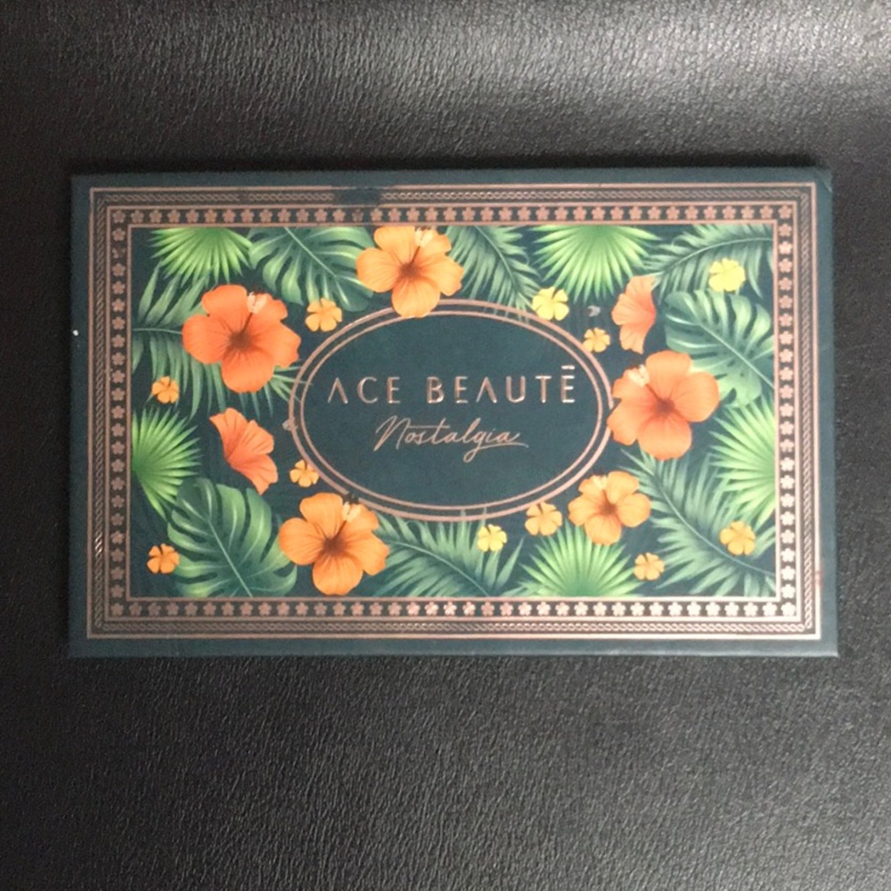 Ace Beauté Nostalgia palette